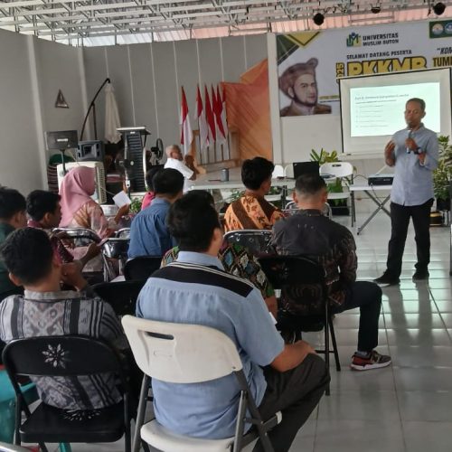 LEADERSHIP FORUM: MENEGUHKAN BUDAYA MUTU DAN PELAYANAN MAHASISWA