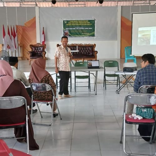 English Tutorial Program (ETP) Universitas Muslim Buton: Tingkatkan Kemampuan Bahasa Inggris Dosen dan Tendik Melalui Materi “Vocabulary Building – Daily Academic Life”
