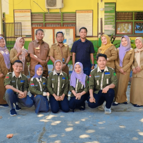 MAHASISWA UMU BUTON AKHIRI PENGABDIAN DI SDN 1 NGANGANAUMALA