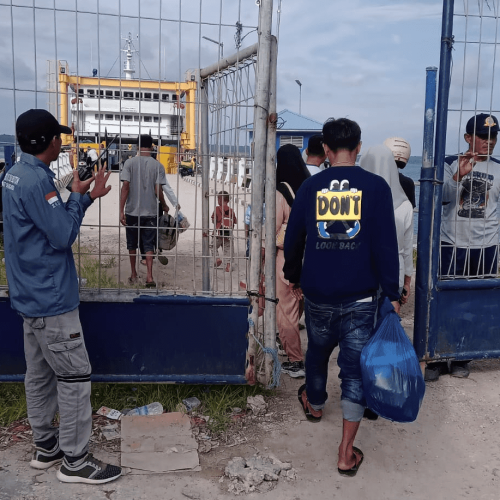 Laporan Monitoring dan Evaluasi (Monev) Kegiatan Mahasiswa Kandidat Sarjana Mengabdi Tematik-MBKM  Magang di Pelabuhan Penyeberangan Fery Kamaru-Wanci