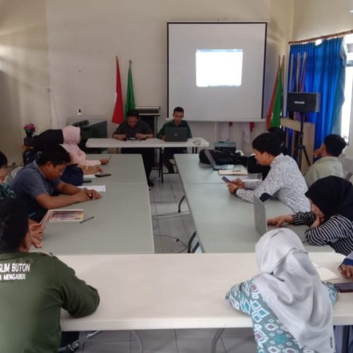 Umu Buton Rapat Pembahasan Tugas Akademik Di Bidang Pendidikan Dan Pengajaran.