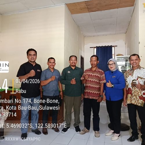 Foto Bersama tim peneliti yang terdiri dari akademisi Universitas Muslim Buton bersama mitra peneliti dari BRIN